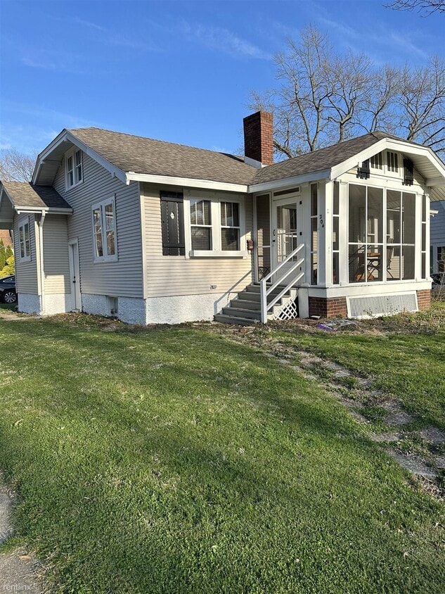 Primary Photo - 2 br, 1 bath House - 204 South Linden Avenue