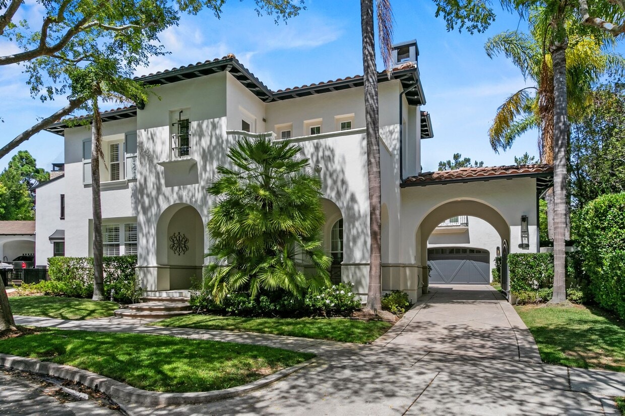 Foto principal - Bonita Canyon Luxury Estate With Pool