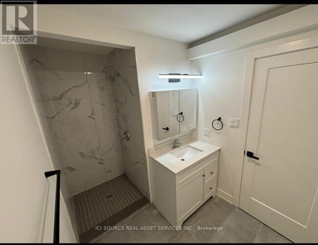 Photo du bâtiment - 29 George Webster Rd