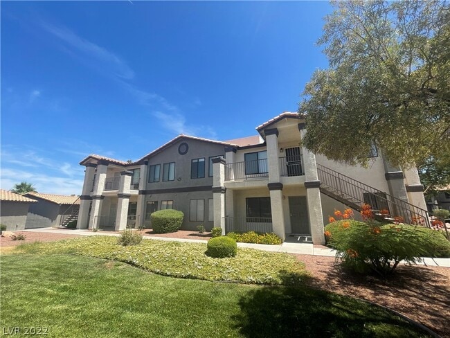 Building Photo - 1575 W Warm Springs Rd