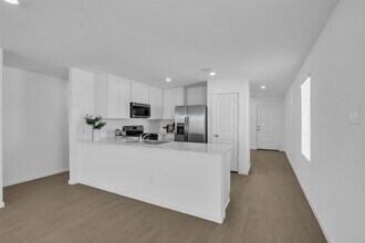 Building Photo - 18065 Trepito Ave