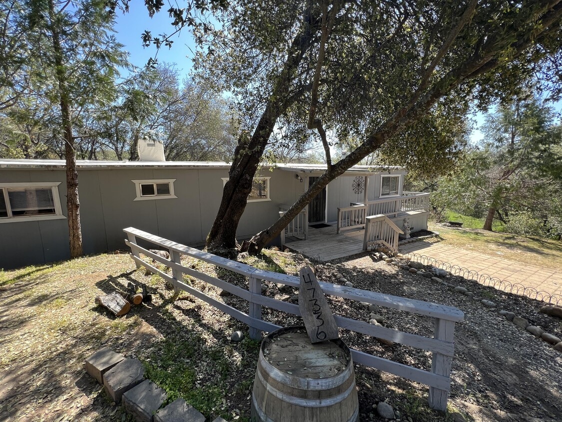 47336 Bissett Station Rd, Oakhurst, CA 93644 House Rental in Oakhurst