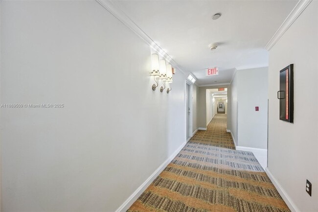 Building Photo - 2951 S Bayshore Dr