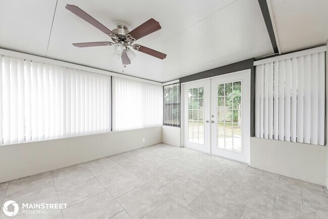 Building Photo - 301 Cricket Hollow Ln