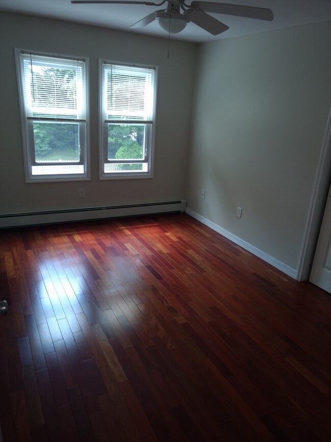 Bedroom 3 - 92 Kennedy Rd