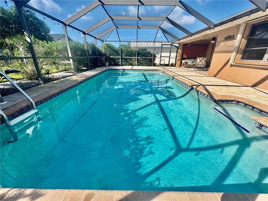 Photo - 1220 SE 19th Ln (Cape Coral, FL)