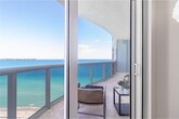 Foto principal - 15811 Collins Ave