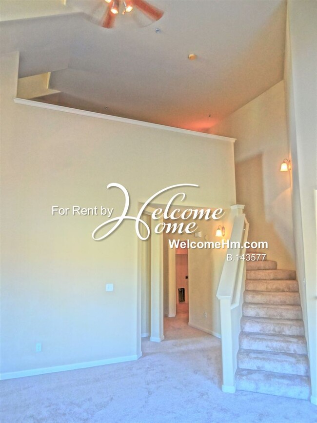 Building Photo - Spacious Triana North Townhome