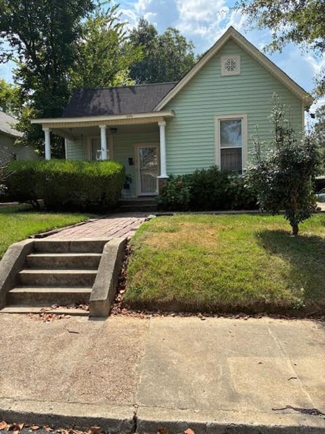 Spacious 1 bedroom/ 1 bath unit in Midtown... - Spacious 1 bedroom/ 1 bath unit in Midtown... House