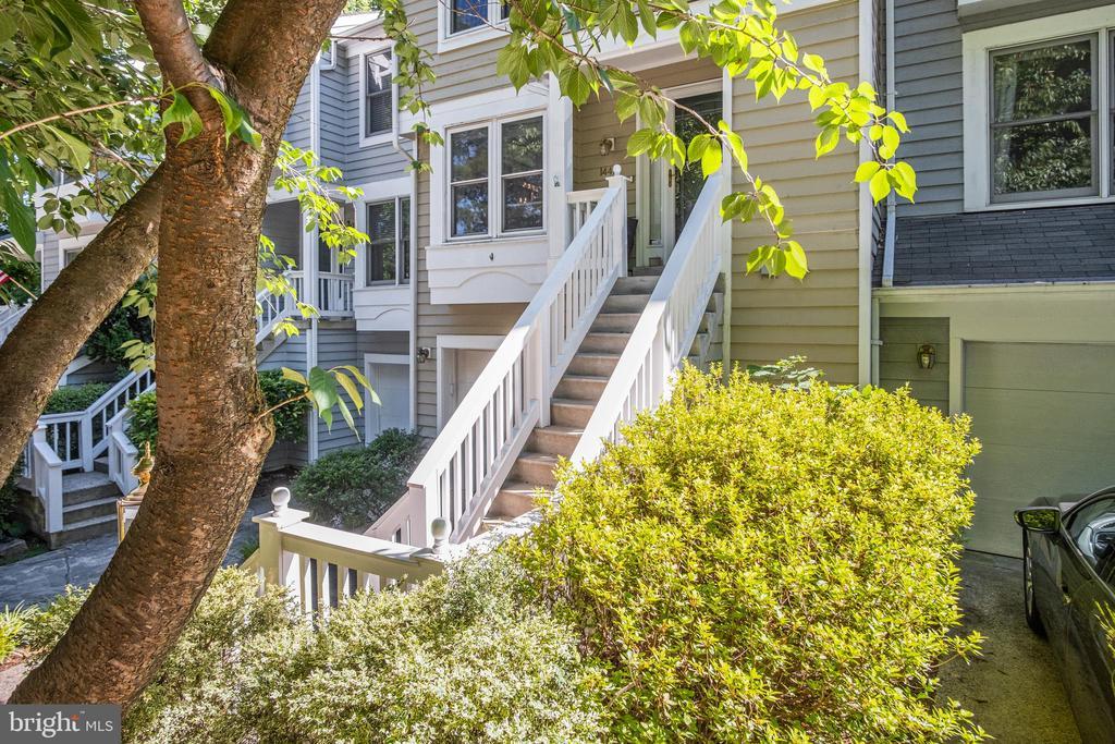 Foto principal - 1447 Newport Spring Ct