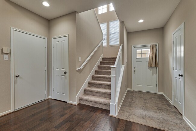 Foto del edificio - 83 Woodlily Pl