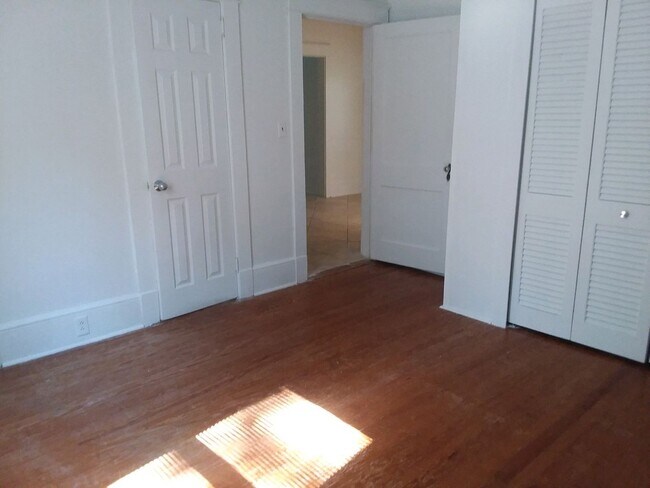 Foto del edificio - 312 Park View Cir