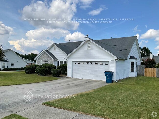 Building Photo - 4030 Hollow Springs Tr SE