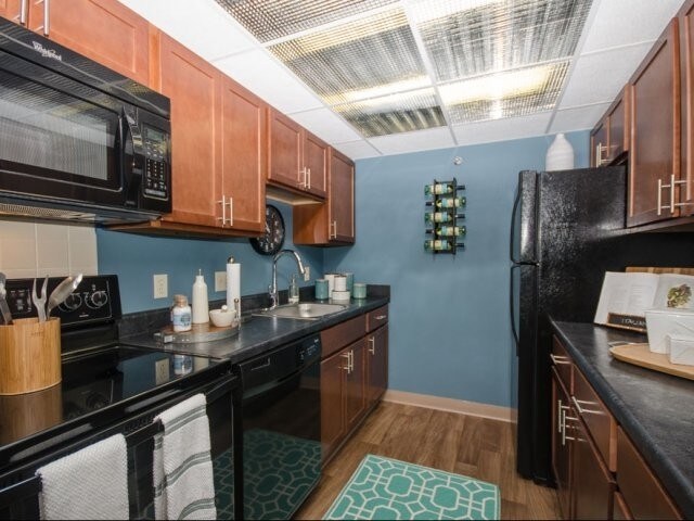 Foto principal - 850 N Dewitt Pl
