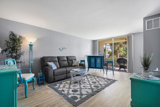 Foto del edificio - 2525 Florida Blvd