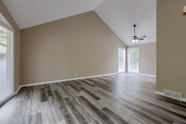 Foto del edificio - Spacious & Bright 3-Bedroom in Prime Milla...