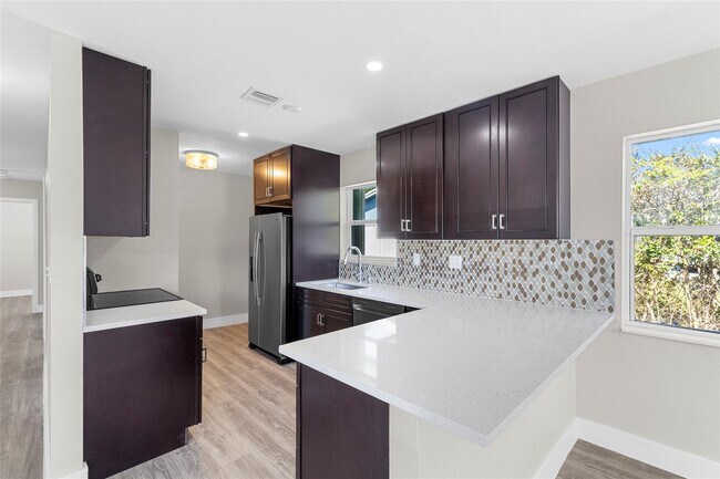 Building Photo - 2171 NW 29th Ave
