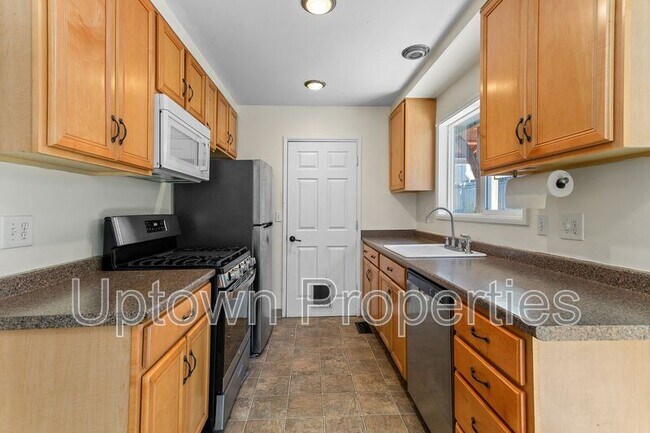 Foto del edificio - 16620 SW Oak St