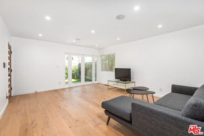 Foto del edificio - 2603 Abbot Kinney Blvd