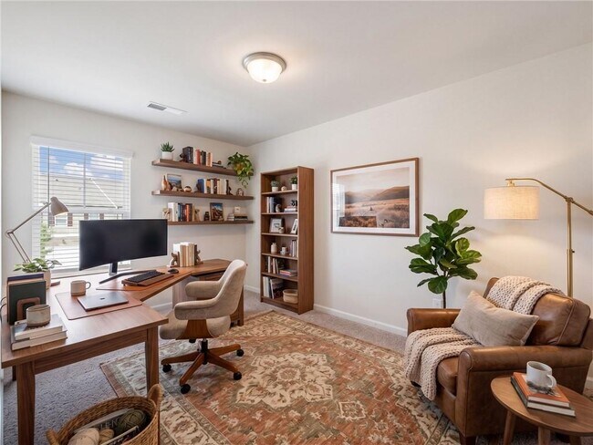 Foto del edificio - 115 Buckingham Ln
