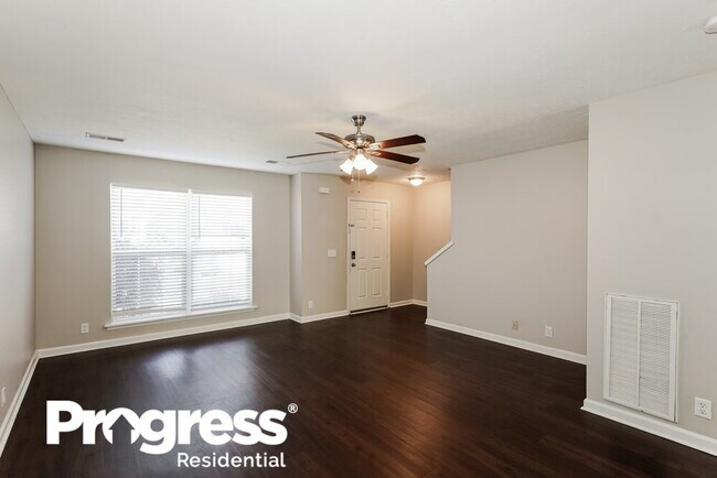 Building Photo - 984 Tom Hailey Blvd