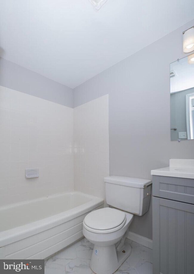 Building Photo - 7153 Donnell Pl