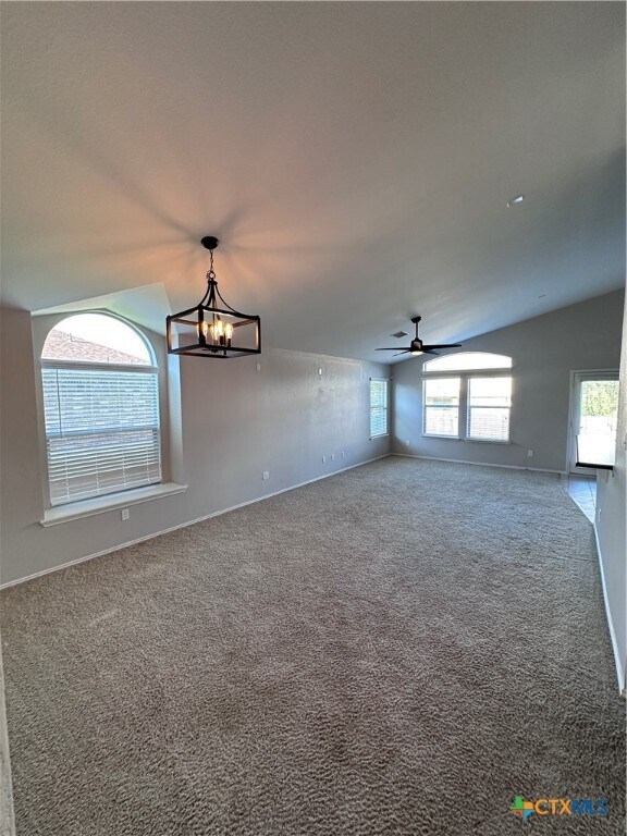 Foto del edificio - 6902 Golden Oak Ln