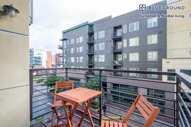 Foto del edificio - 545 San Antonio Rd