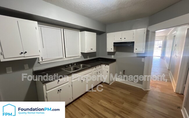 Foto del edificio - 1351 McMillan St