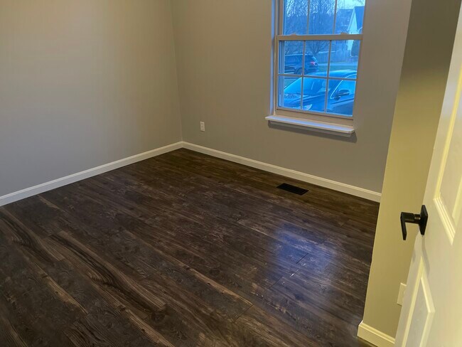 Building Photo - 291 Trevor Ct