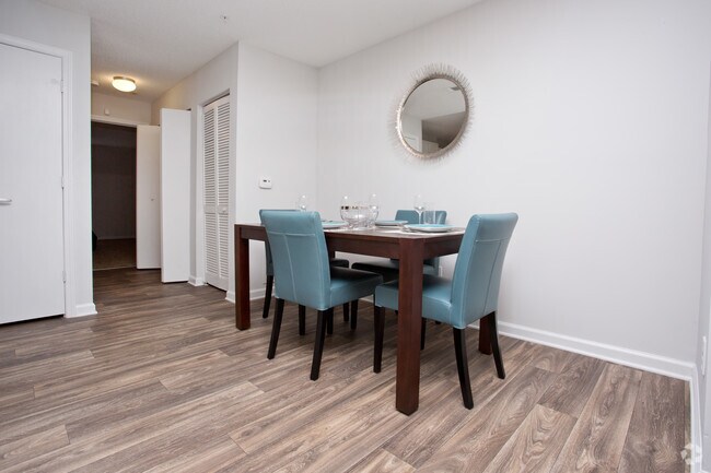 2BR, 2BA - 1166 SF - The Aubrey at Sweetwater