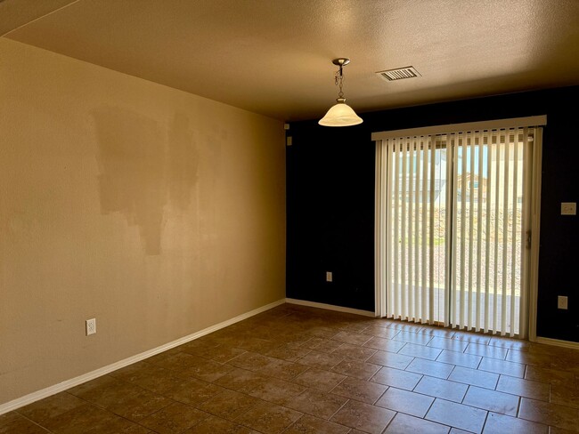 Building Photo - Welcome home!