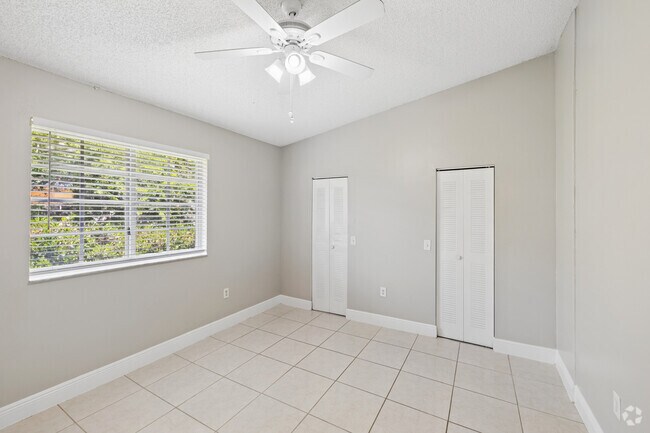 2BR, 2BA - 1180SF - Main Bedroom - The Emerson