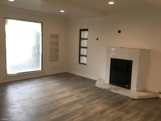 Building Photo - 3 br, 2 bath House - 1574 N Orange Grove A...