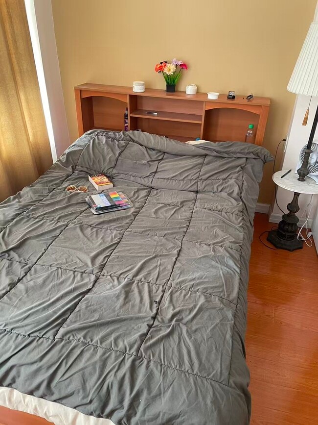 Building Photo - 123 Senator St