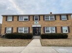 Front of Building - 4944 W Forest Home Ave