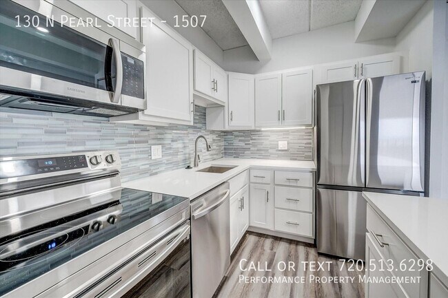 Foto del edificio - 130 N Pearl St