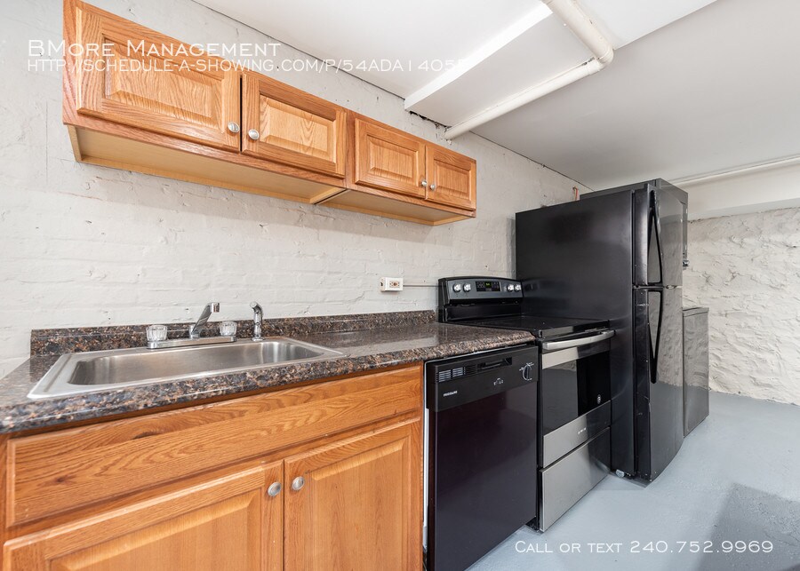 Primary Photo - 2937 N Calvert St