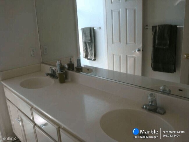 Building Photo - 1 br, 1 bath House - 15563 Harbor Way Rm 2