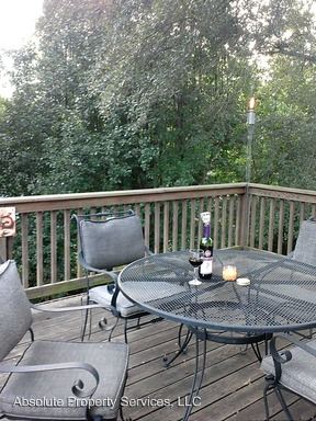 Building Photo - 105 Margaret St