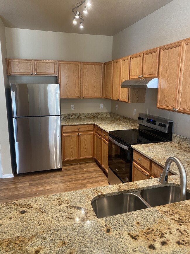 Building Photo - 5815 Woodwind Grove