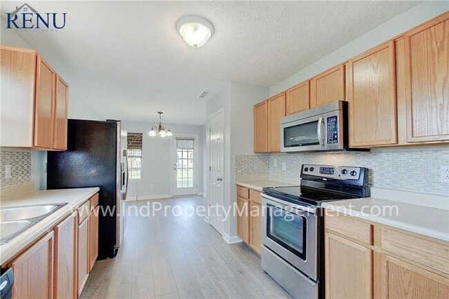 Building Photo - 4250 Pearson Dr