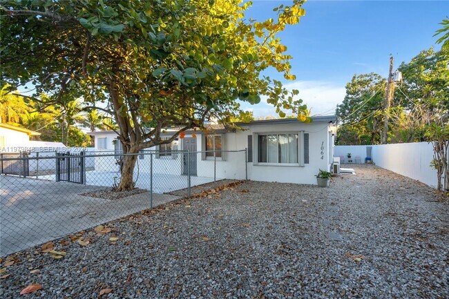 Foto del edificio - 1064 NW 103rd St