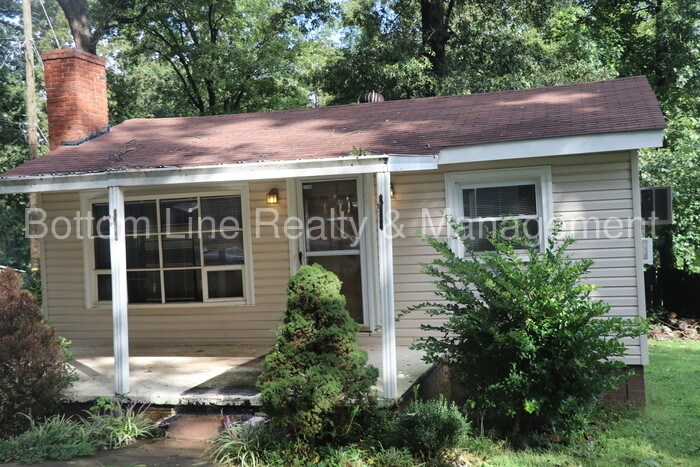 Primary Photo - Cozy One Bedroom Cottage