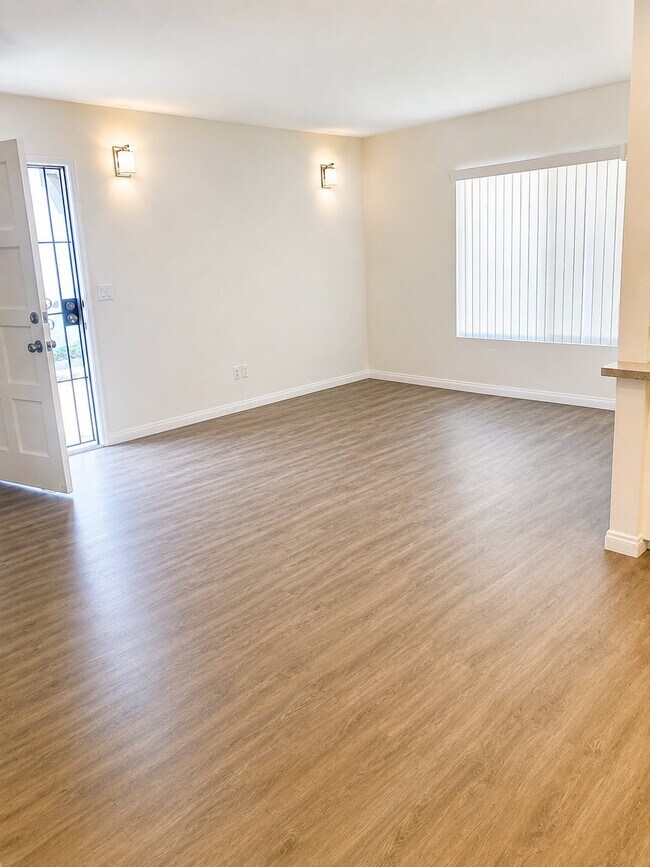 Foto del edificio - 2330 Grove Ave