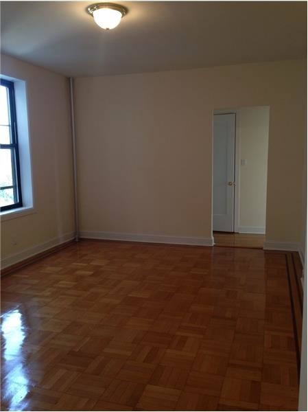 Foto del edificio - 8602 Park Ln S