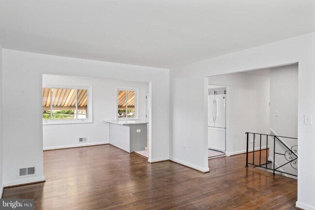 Foto del edificio - 2521 Fairhill Dr