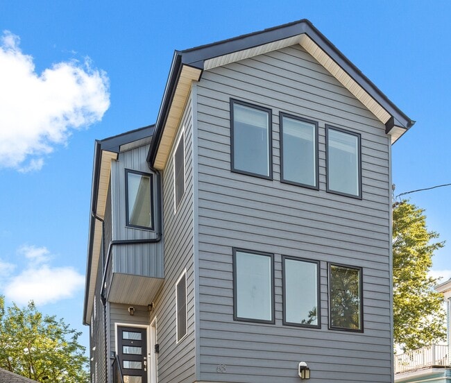 Front View-Unit B - 68 W 52nd St