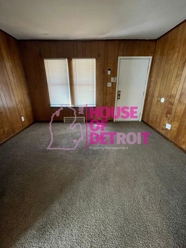 Foto del edificio - 3 BEDROOM | 1 BATH | FREE PRE SCREEN