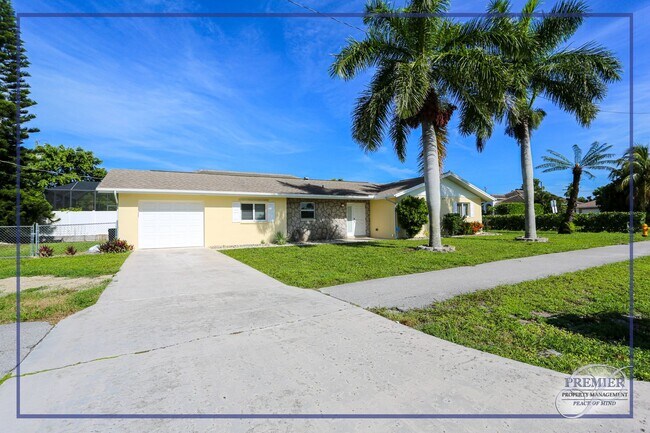Building Photo - *** LOCATION LOCATION LOCATION ** THIS NICELY DECORATED 4/3 HOME CLOSE TO MERCATO *** PERFECT FOR...